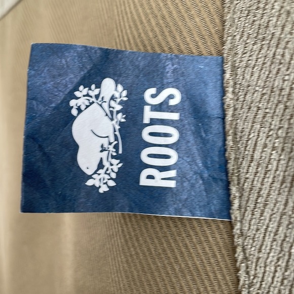 Roots brand olive green coloured curtain panels (set of 2) - Picture 3 of 5